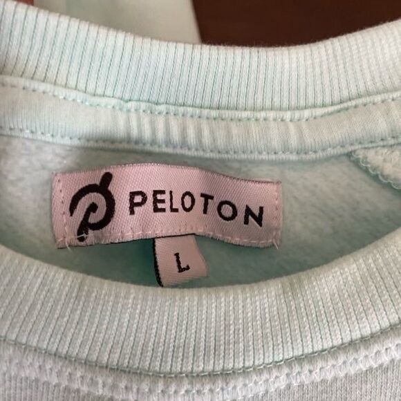 Women’s Large Peloton sweatshirt  great condition - Picture 2 of 4